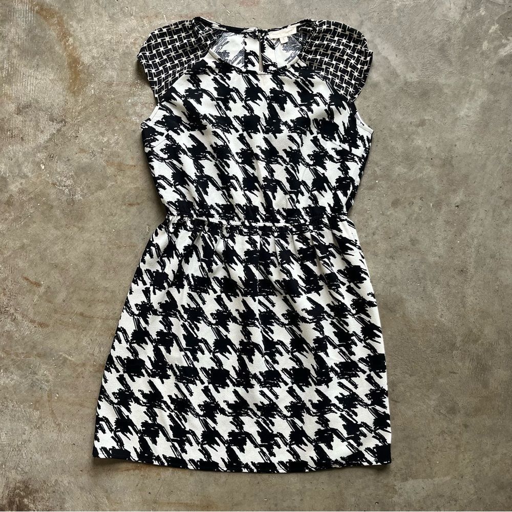 Hem & Thread Houndstooth Dress size small